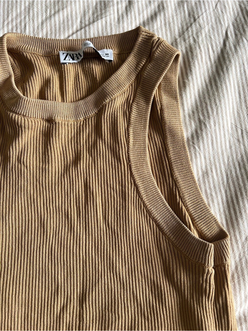 Zara Ribbed Tank Top - Picture 2 of 5